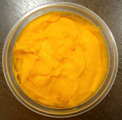 Cheddar sajtszósz dobozban