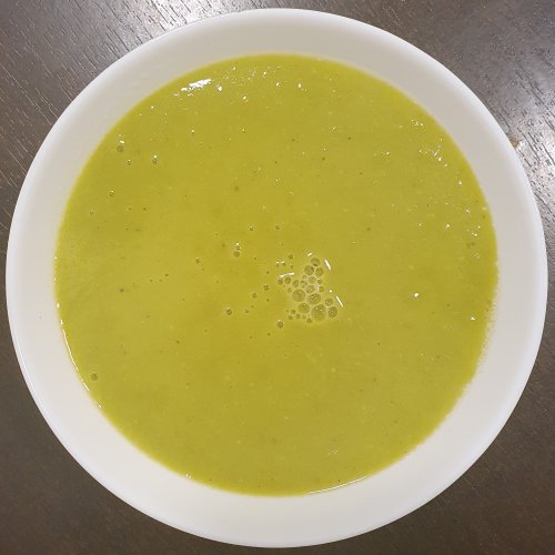 Brokkolikrémleves fűszeres kenyérkockával 0.5L