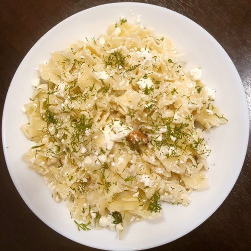 Kapros túrós tészta pirított szalonnával