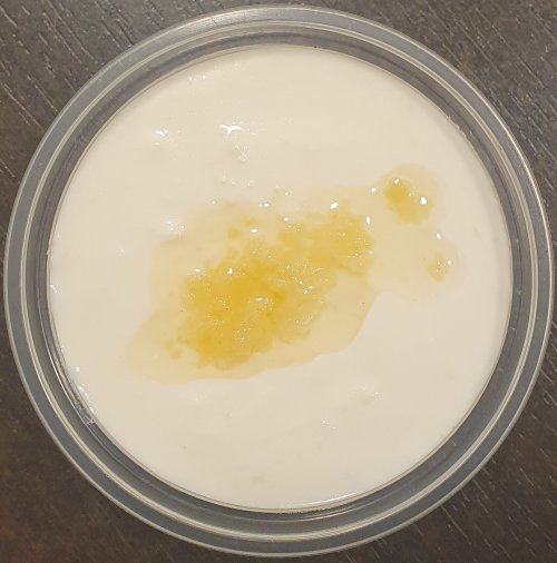 Fokhagymás-tejfölös öntet dobozban