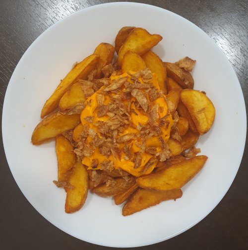 Cheddar steak burgonya, hagymás